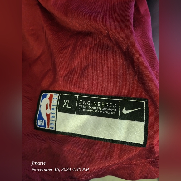 Cleveland Cavaliers Jersey - Picture 3 of 6